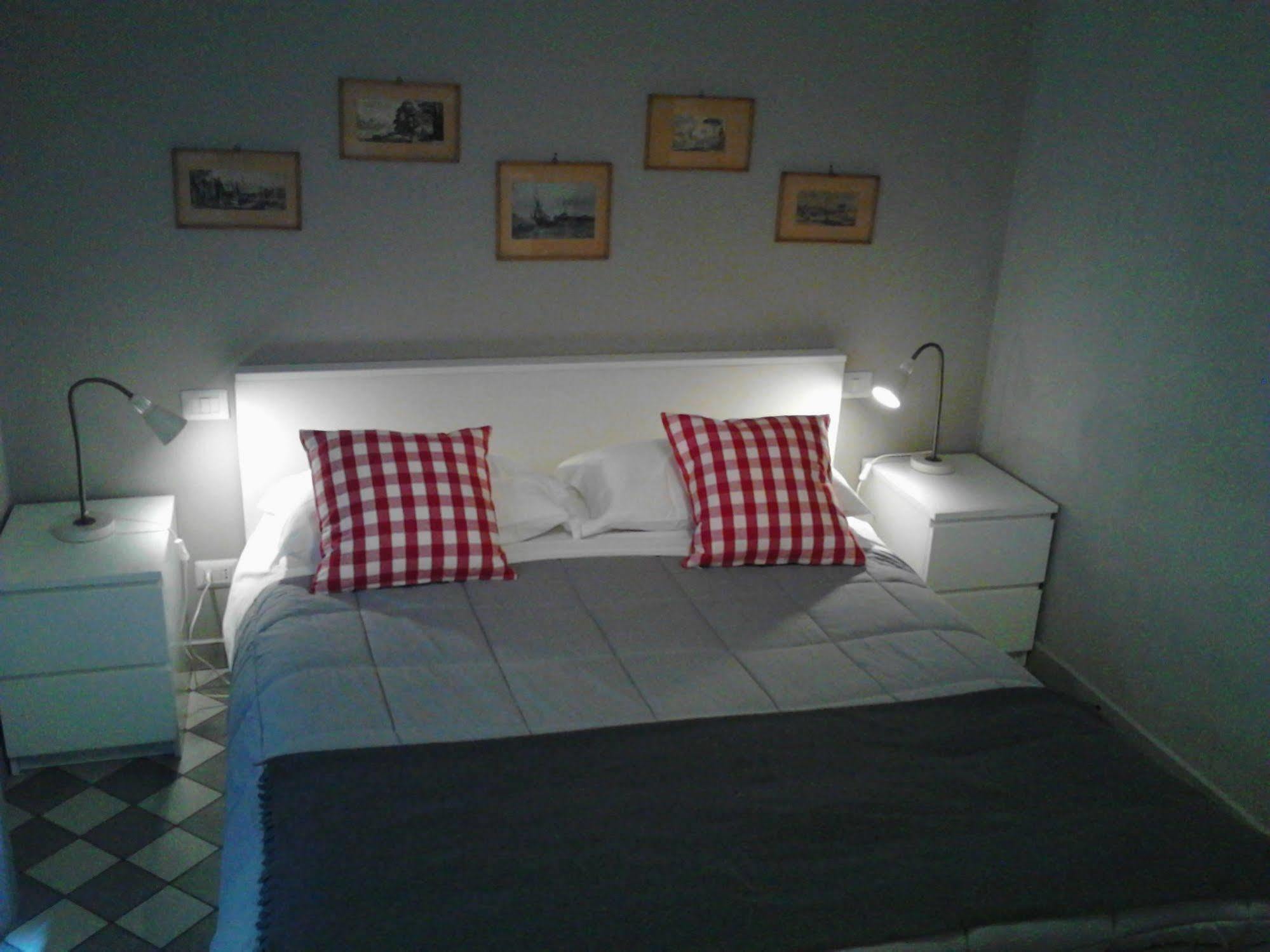 Bed and Breakfast Le Stanze Di Pietro Rom Exterior foto